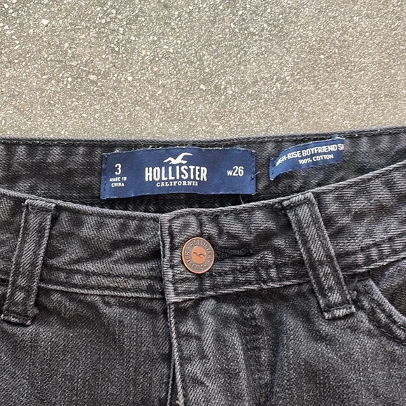 Hollister high rise boyfriend shorts. Black distressed denim. - Picture 2 of 3
